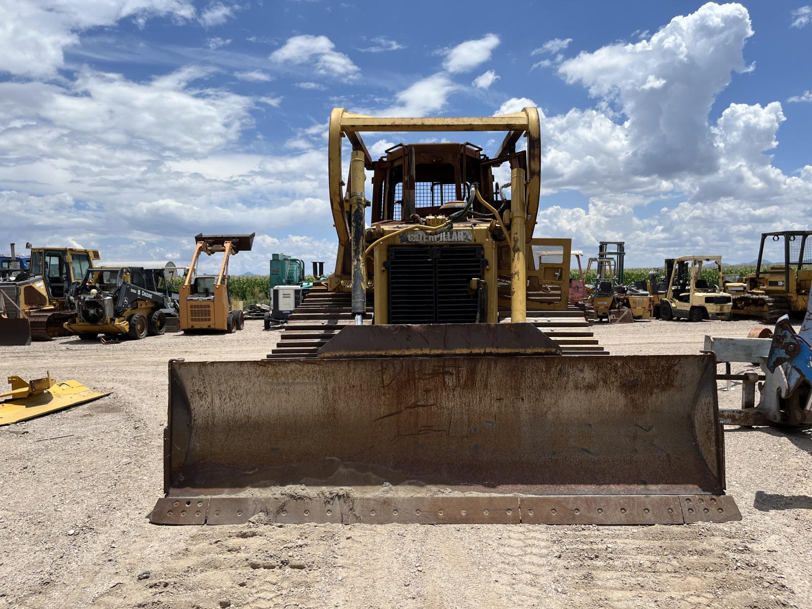 ./imagenes/INVOICE/2019/17765/TOPADOR FRONTAL CATERPILLAR D6T PARA PARTES (4).JPG